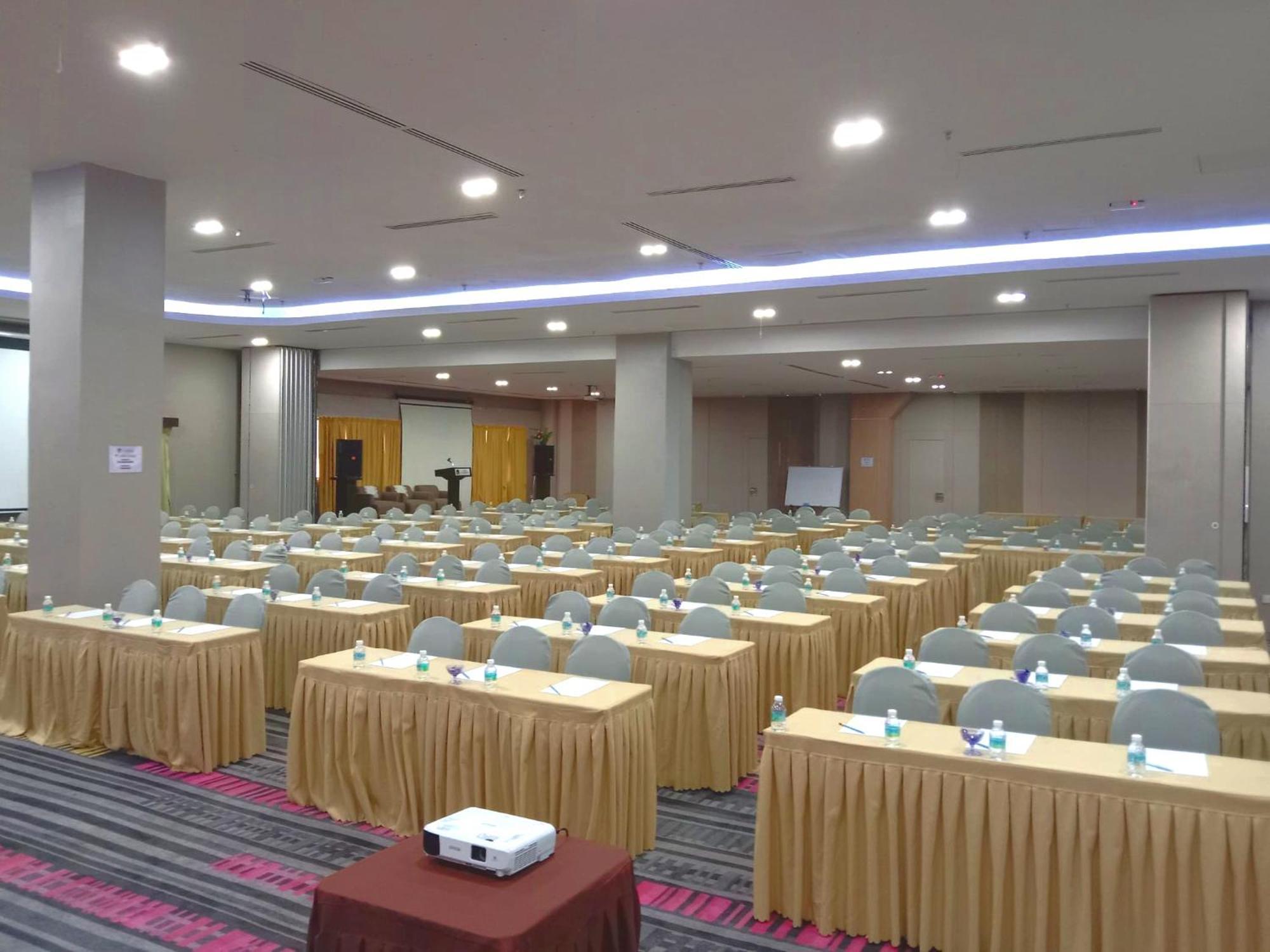 Hotel Langkasuka Langkawi Куах Екстер'єр фото