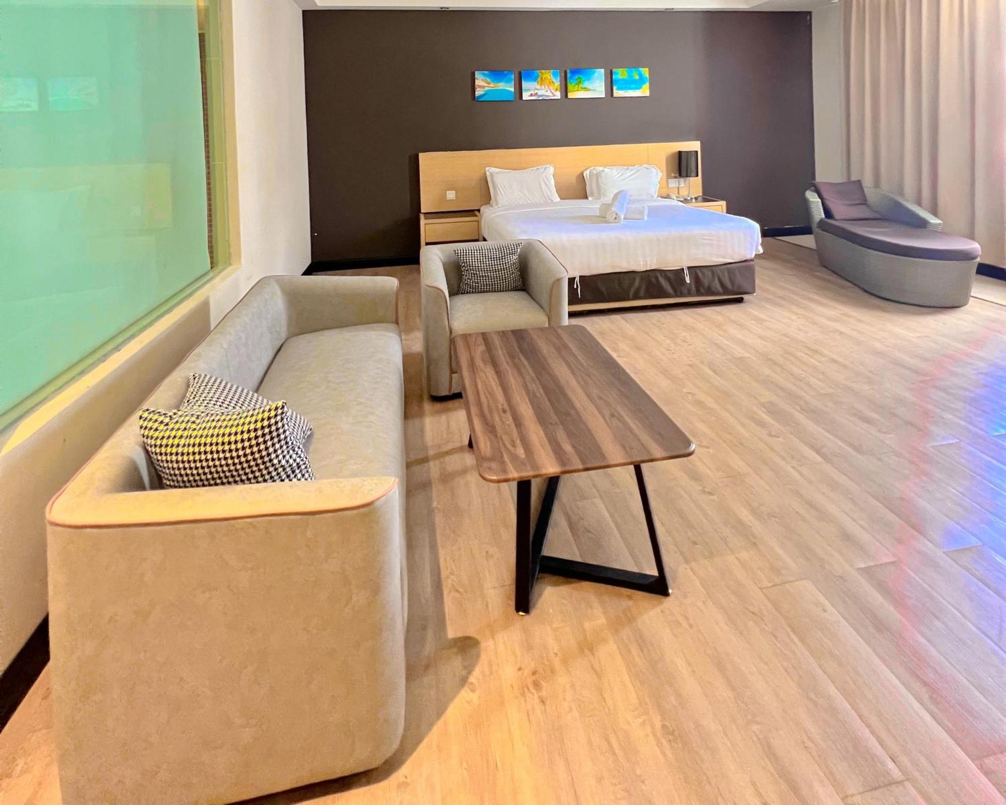 Hotel Langkasuka Langkawi Куах Екстер'єр фото
