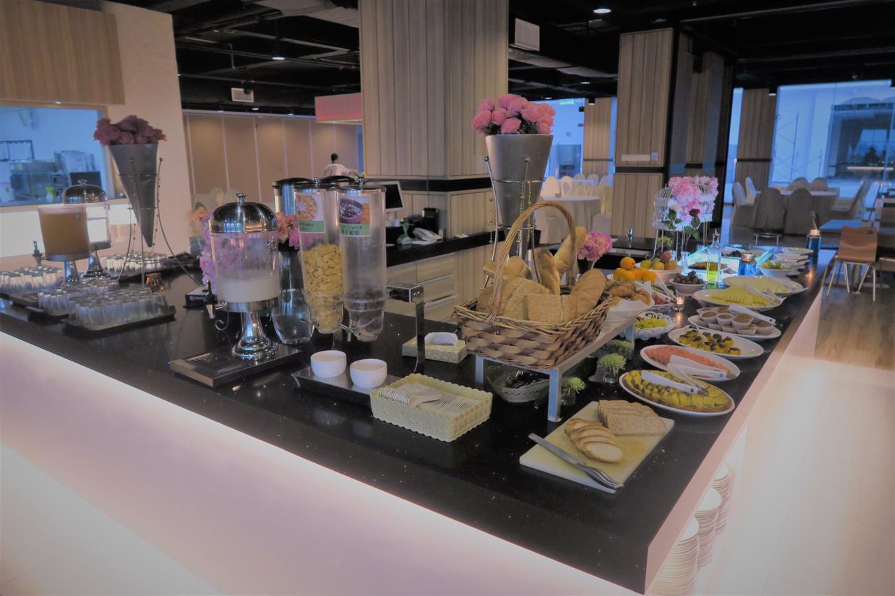 Hotel Langkasuka Langkawi Куах Екстер'єр фото